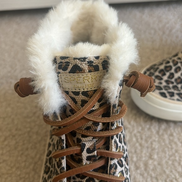 Sperry Top Sider Crest Faux Fur High Top Sneaker Animal Print Tan 6.5M - Picture 2 of 5